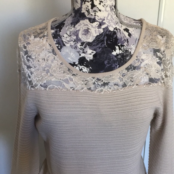 Dress - Picture 2 of 7